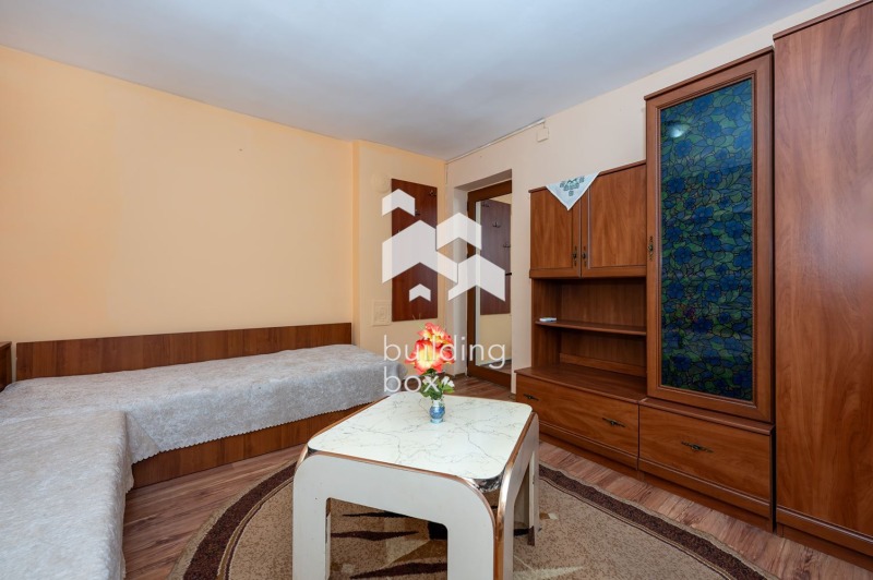 Продава ЕТАЖ ОТ КЪЩА, гр. Пловдив, Христо Смирненски, снимка 3 - Етаж от къща - 52751733