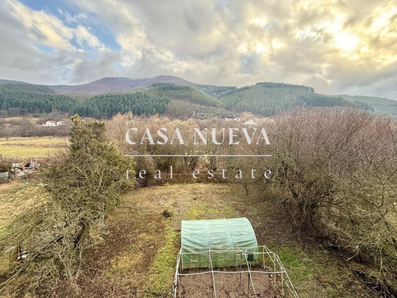 Продава КЪЩА, с. Искрец, област София област, снимка 1 - Къщи - 53513073