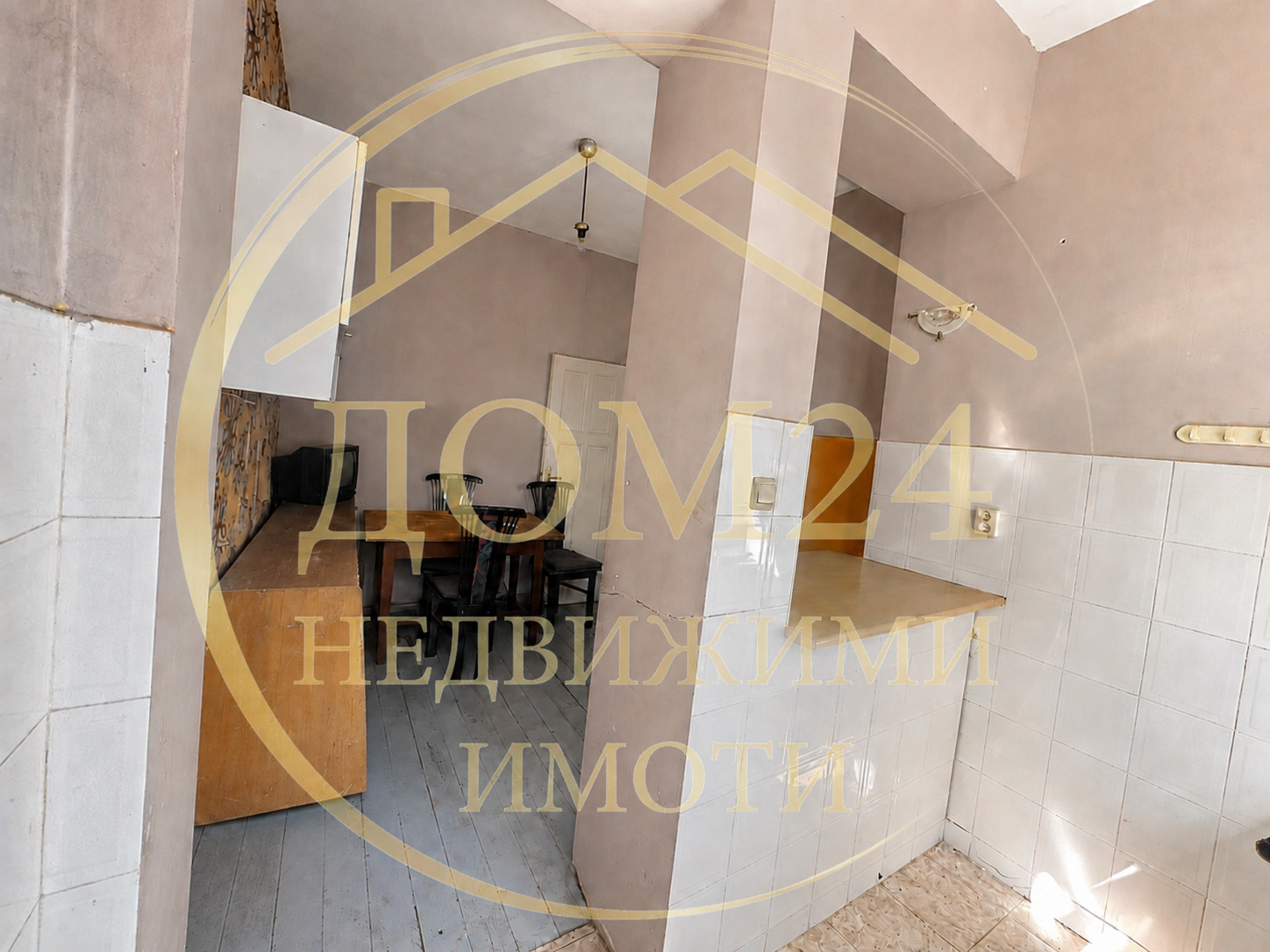 Продава ЕТАЖ ОТ КЪЩА, гр. София, Център, снимка 9 - Етаж от къща - 55925739