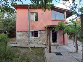 Ev Konstantinovo, Varna