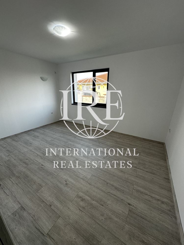 Продава КЪЩА, с. Соколово, област Добрич, снимка 7 - Къщи - 54190946