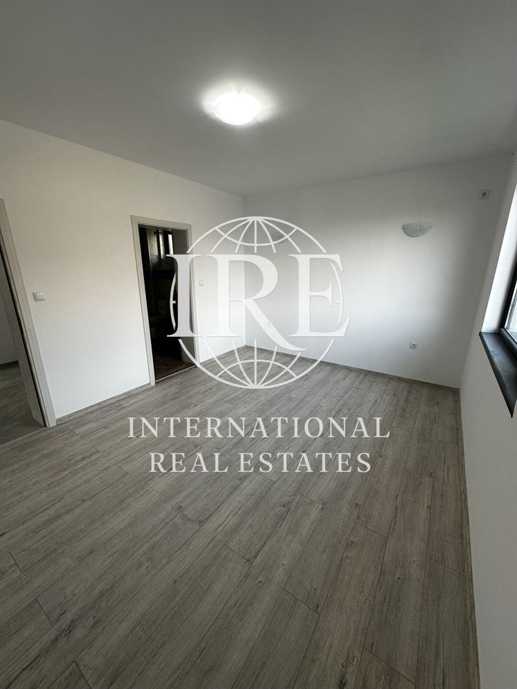 Продава КЪЩА, с. Соколово, област Добрич, снимка 8 - Къщи - 54190946