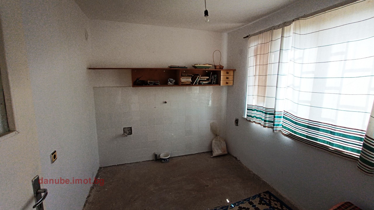 Продава КЪЩА, гр. Сеново, област Русе, снимка 9 - Къщи - 56315613