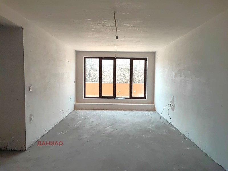 Продава 2-СТАЕН в град Велико Търново, Бузлуджа - 101 кв.м / 127 000 € » 248 390.41 лв., ПРОФИТ КОНСУЛТ