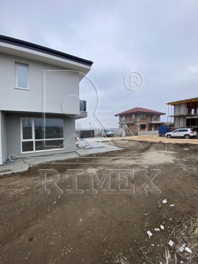 House Markovo, region Plovdiv 12