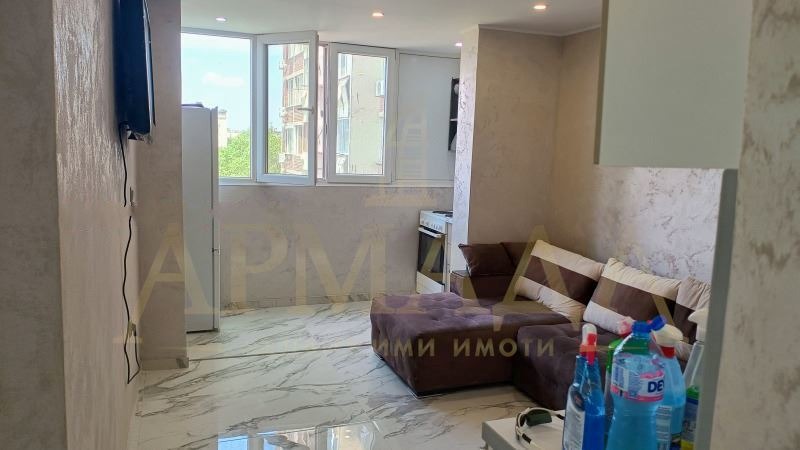 En venta  1 dormitorio Plovdiv , Izgrev , 45 metros cuadrados | 86655504 - imagen [2]