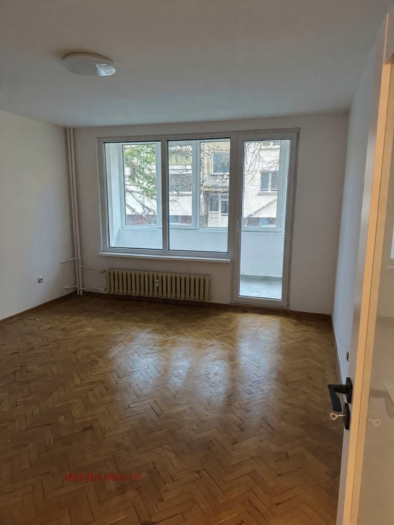 Продава 4-СТАЕН, гр. София, Иван Вазов, снимка 3 - Апартаменти - 53349448