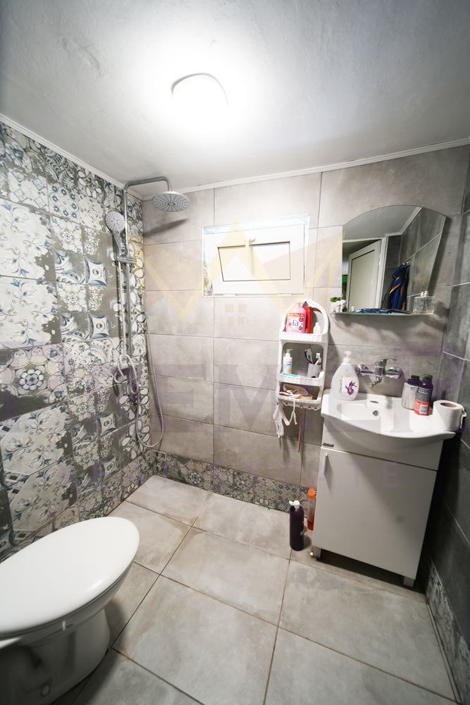 Продава КЪЩА, с. Китка, област Варна, снимка 5 - Къщи - 52439150