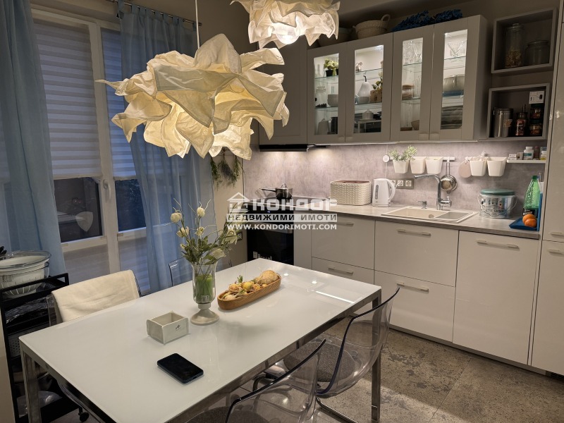 Продава КЪЩА, гр. Пловдив, Беломорски, снимка 2 - Къщи - 52933801