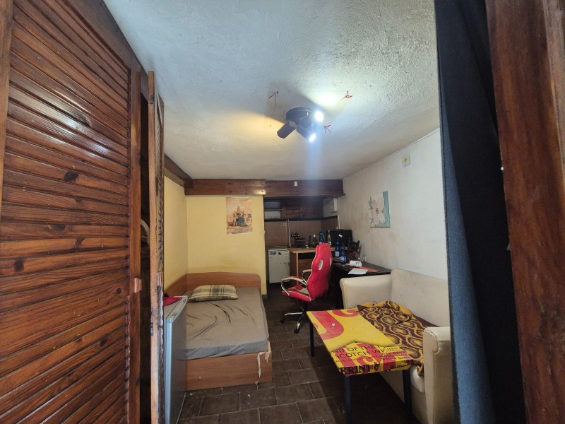 Продава ГАРАЖ, ПАРКОМЯСТО, град София, Банишора • 41999 € / 82142.90 лв. • 99719822 1