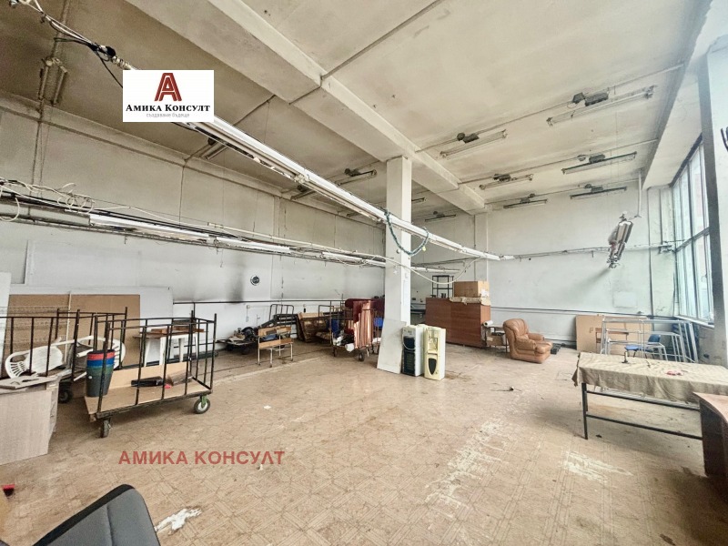 Продава ПРОМ. ПОМЕЩЕНИЕ, гр. София, Военна рампа, снимка 4 - Производствени сгради - 52168225