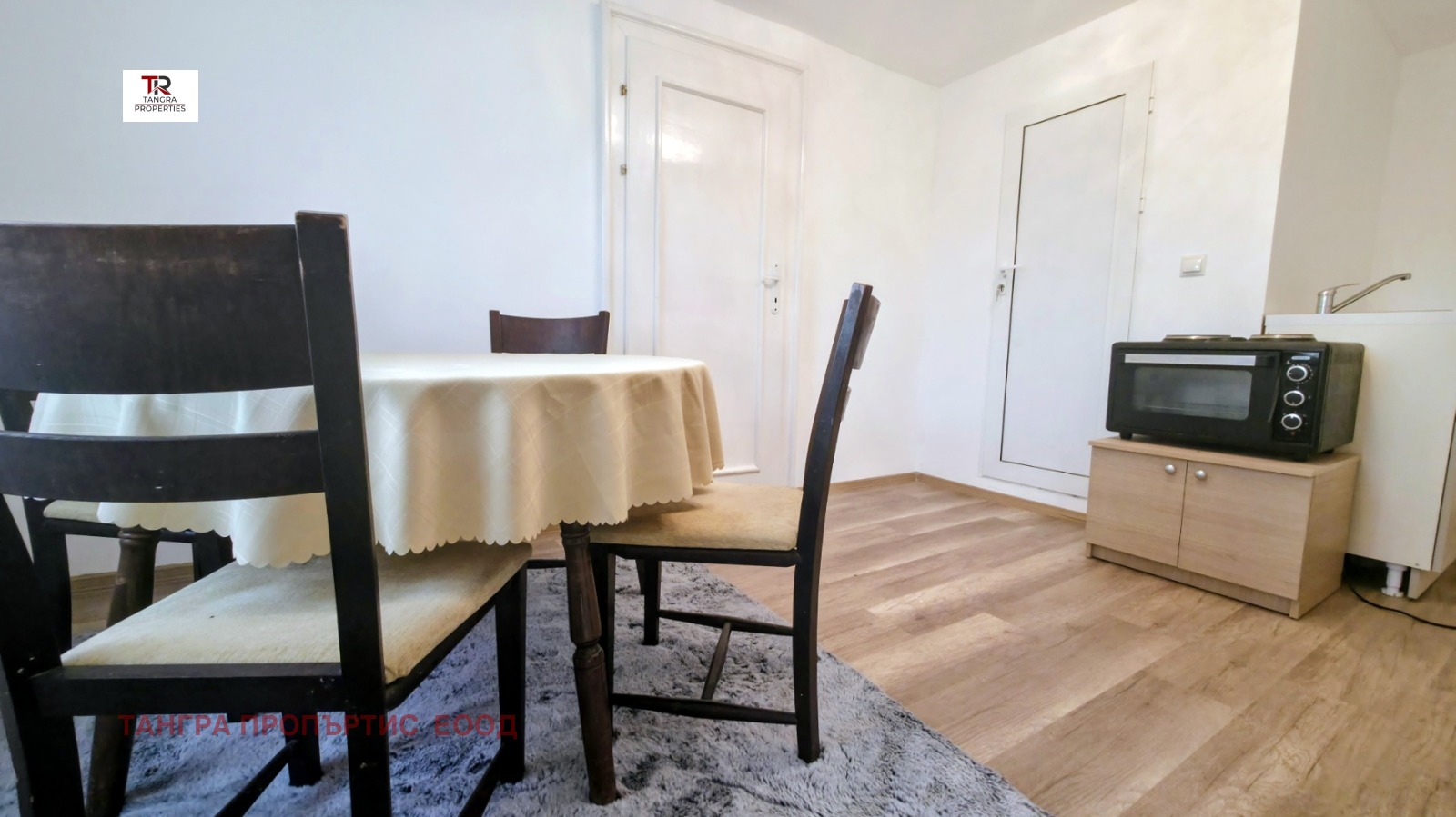 Продава КЪЩА, с. Жабляно, област Перник, снимка 3 - Къщи - 54272344