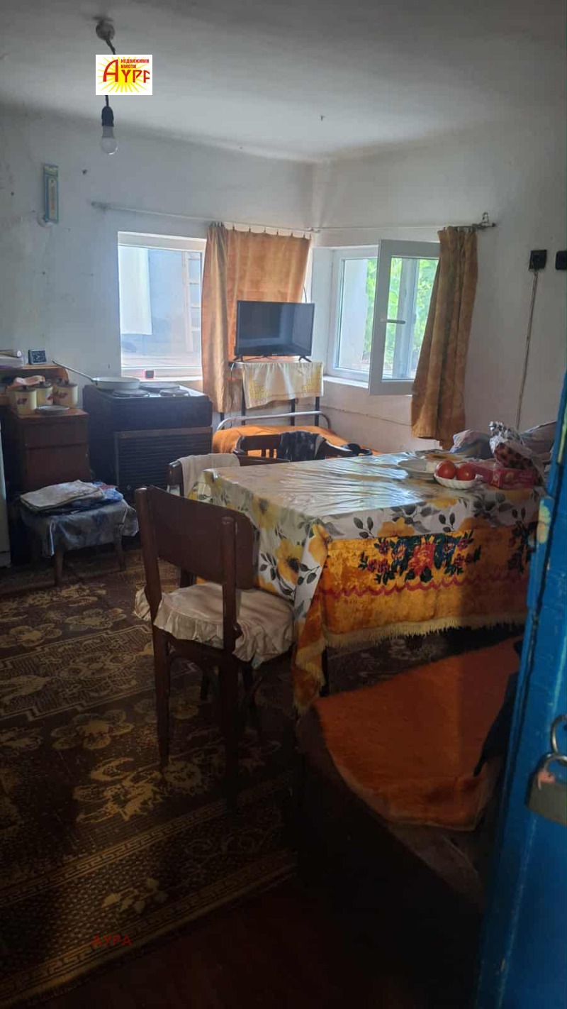 Продава КЪЩА, с. Попица, област Враца, снимка 4 - Къщи - 52230353