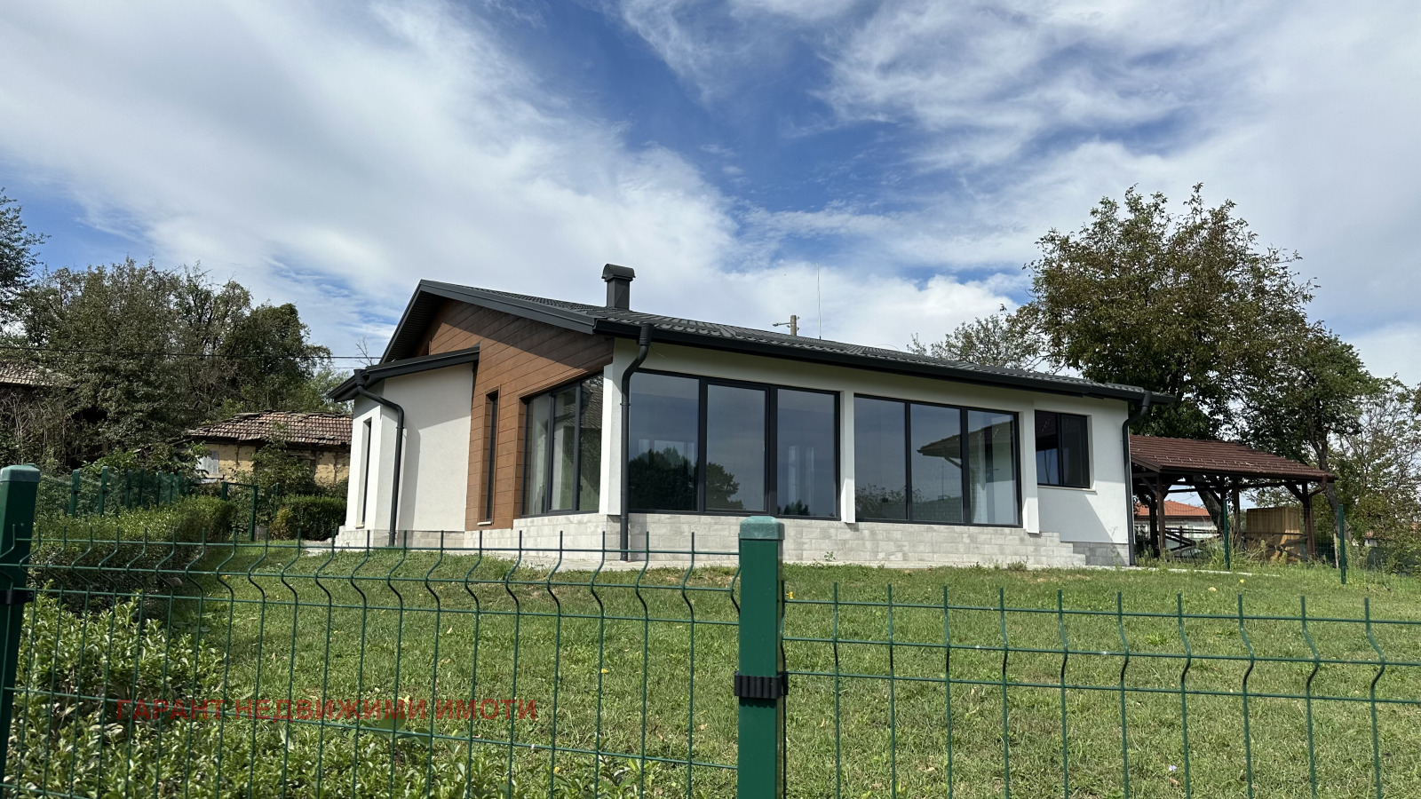 Продава КЪЩА, гр. Габрово, Център, снимка 2 - Къщи - 52981783