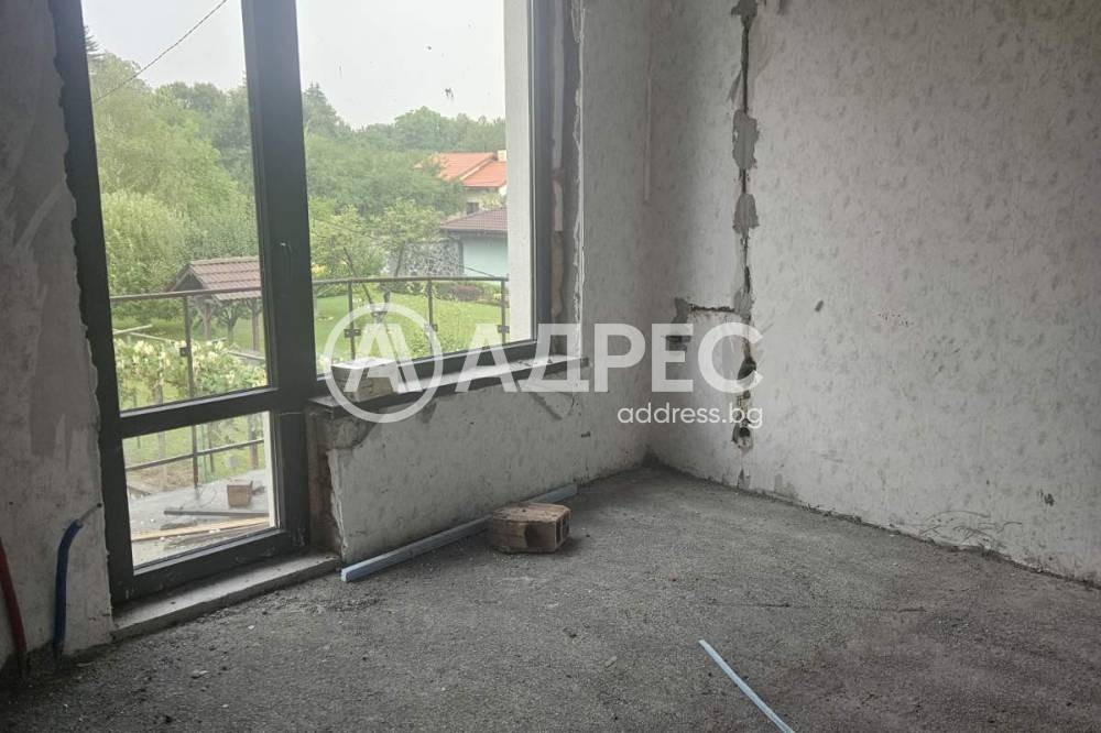 Продава КЪЩА, с. Нови хан, област София област, снимка 15 - Къщи - 56131052