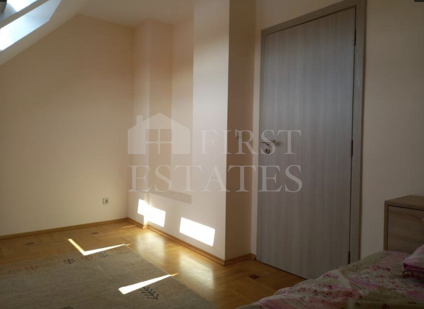 ������� 4-����� | Imot.bg � ����������� 8