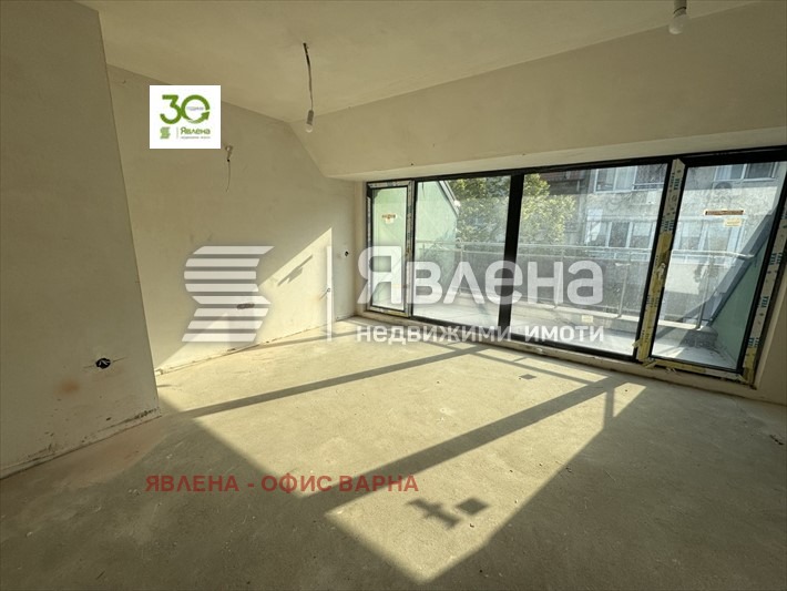 Продава 3-СТАЕН, гр. Варна, Централна поща