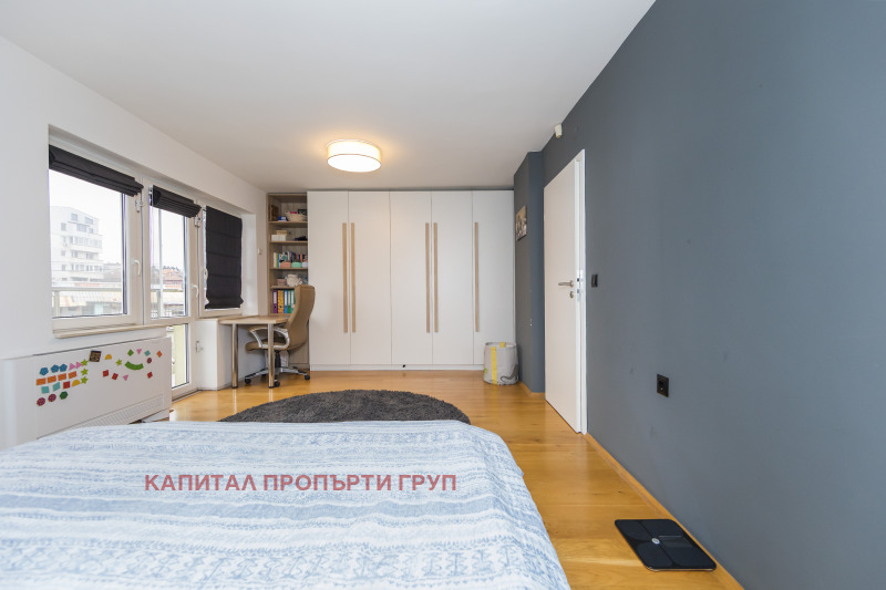 Продава КЪЩА, гр. София, Карпузица, снимка 7 - Къщи - 49392089