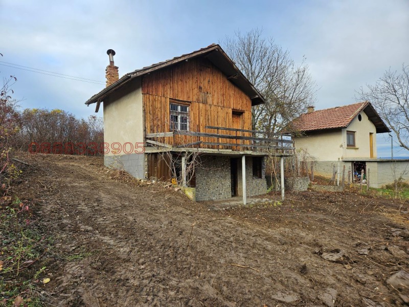 Продава ВИЛА, гр. Бяла черква, област Велико Търново