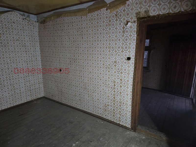 Продава ВИЛА, гр. Бяла черква, област Велико Търново, снимка 16 - Вили - 52783834