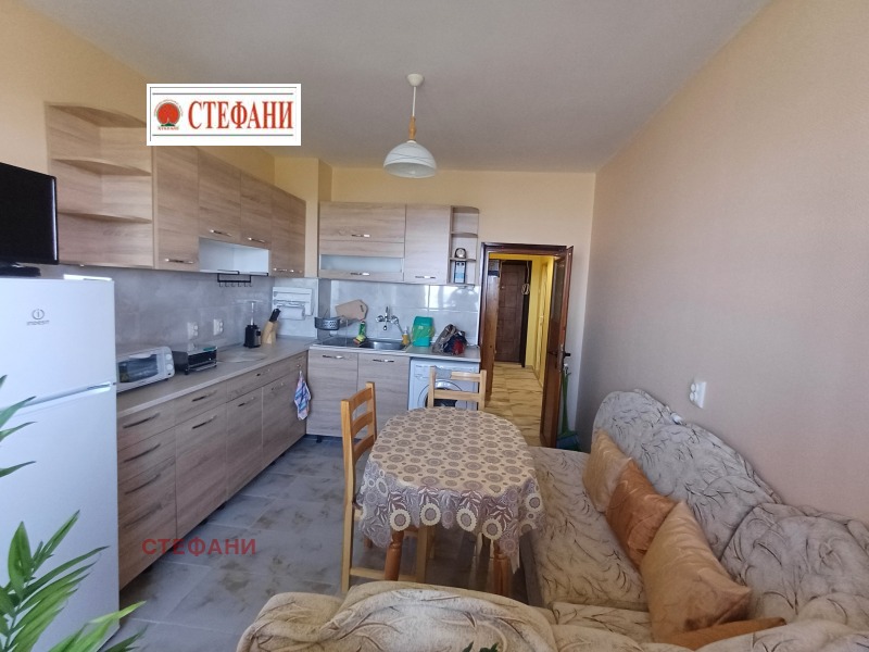 Продава 3-СТАЕН, гр. Русе, Алеи Възраждане, снимка 1 - Aпартаменти - 48364291