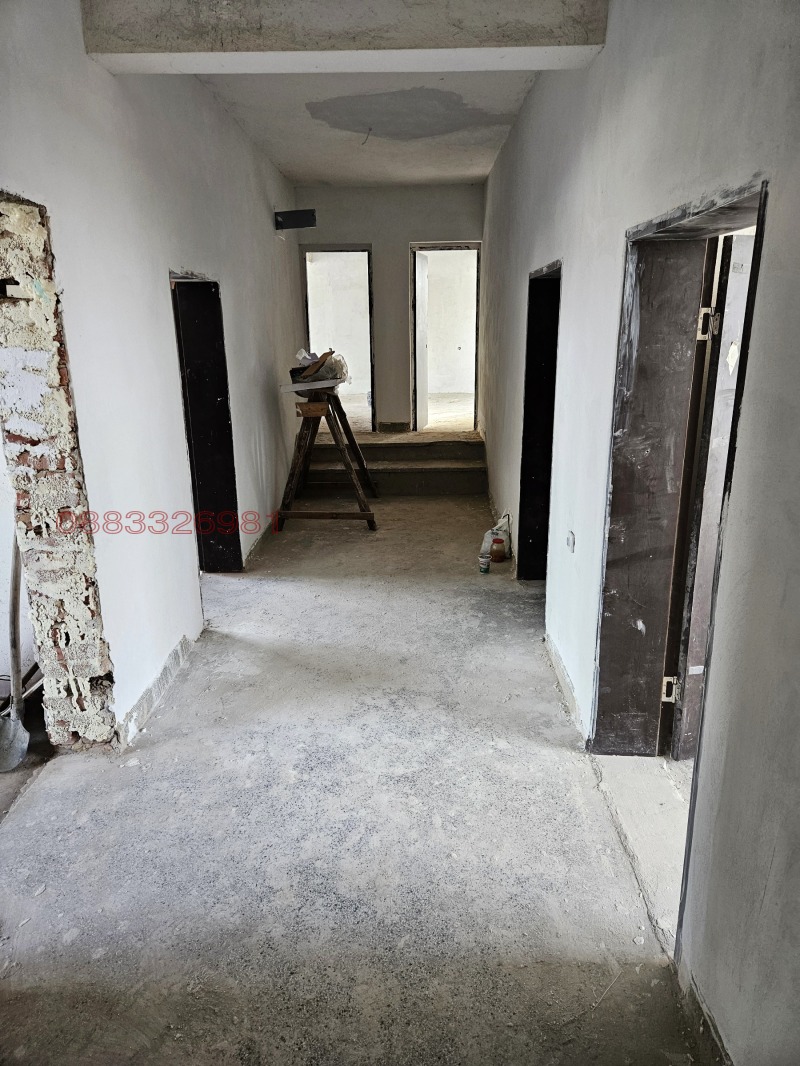 Продава КЪЩА, гр. Априлци, област Ловеч, снимка 10 - Къщи - 52783891