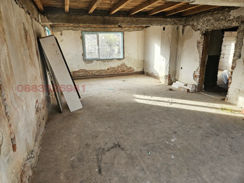 Продава КЪЩА, гр. Априлци, област Ловеч, снимка 12 - Къщи - 52783891