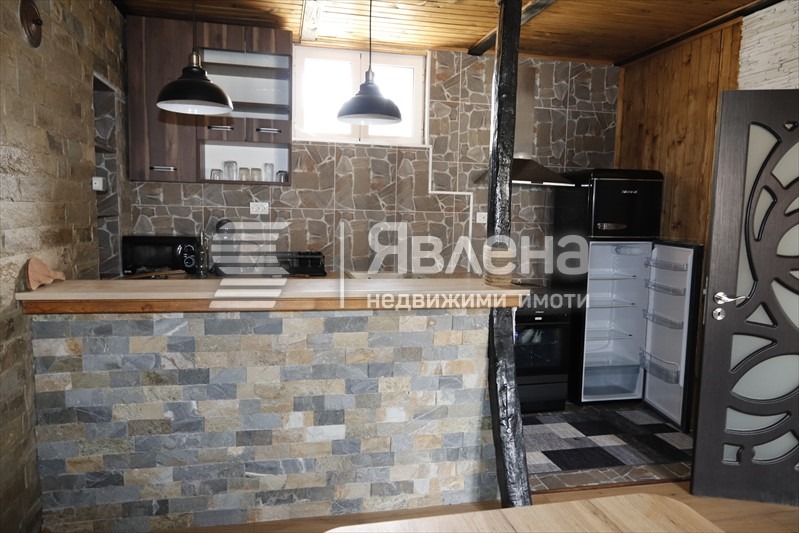 Продава КЪЩА, с. Свежен, област Пловдив, снимка 8 - Къщи - 55872598