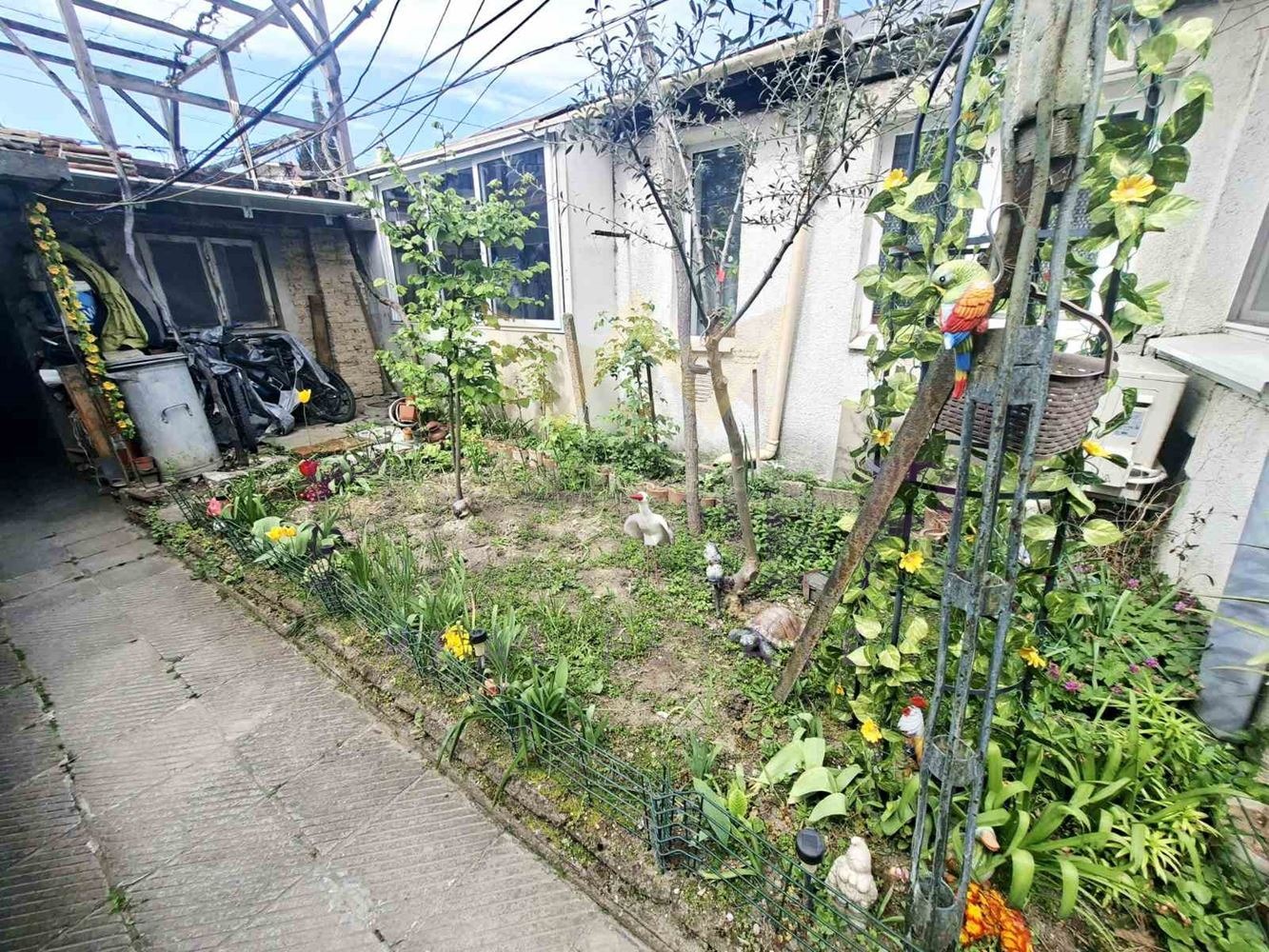 Продава КЪЩА, гр. Варна, Погреби, снимка 12 - Къщи - 55537278