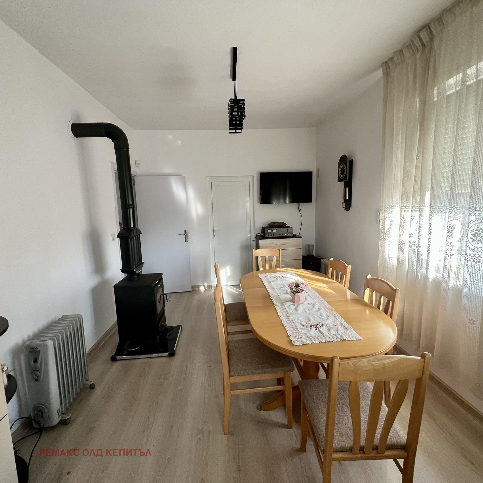 Продава КЪЩА, гр. Левски, област Плевен, снимка 4 - Къщи - 56250985