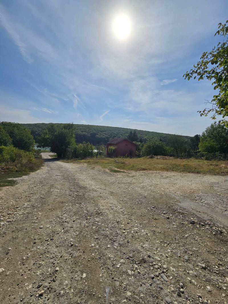 Продава ПАРЦЕЛ в град Русе, в.з. Липака - 500 кв.м / 22 000 € » 43 028.26 лв., ЕРУДИТ - БИЗНЕС ИМОТИ