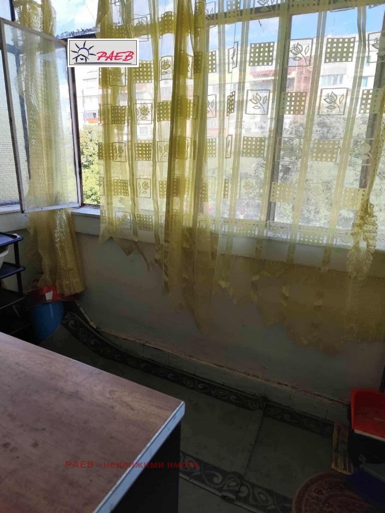 Zu verkaufen  1 Schlafzimmer Ruse , Tscharodejka - Jug , 57 qm | 39945997 - Bild [6]