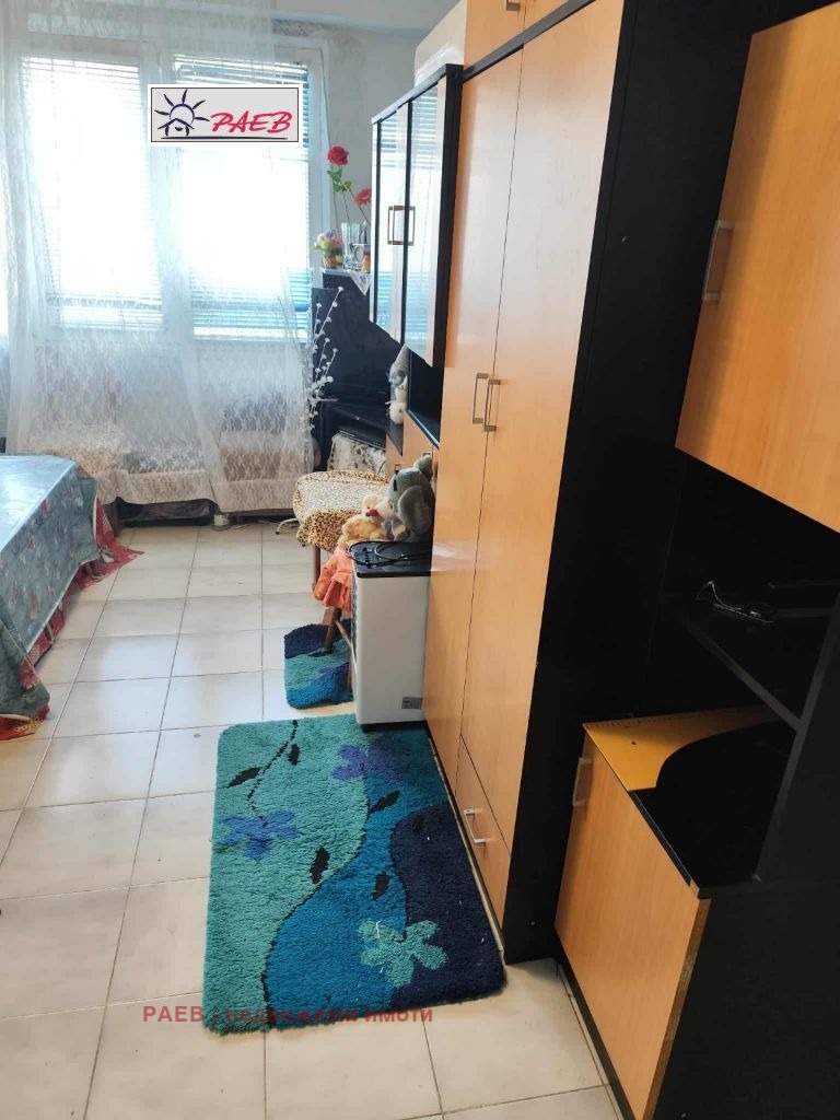 Zu verkaufen  1 Schlafzimmer Ruse , Tscharodejka - Jug , 57 qm | 39945997 - Bild [4]