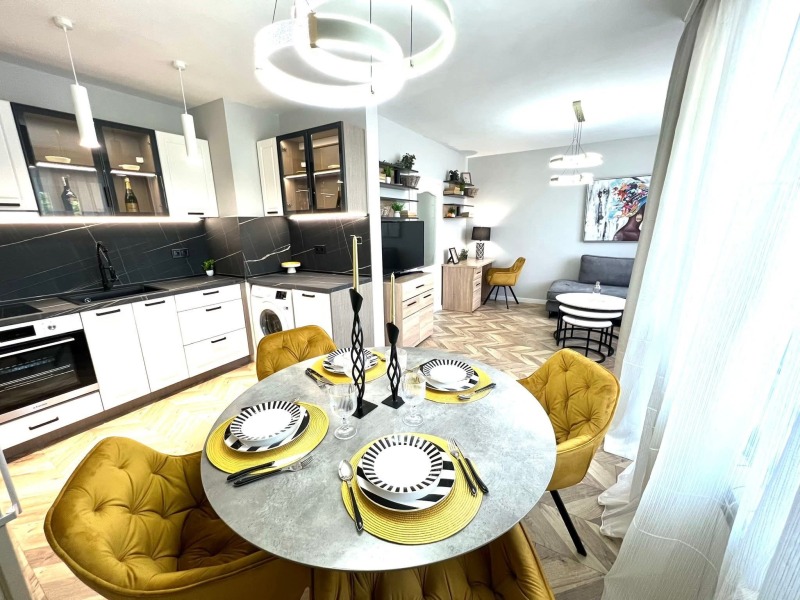 Продава  3-стаен град Пловдив , Христо Смирненски , 97 кв.м | 95982114