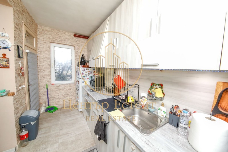 Продава 4-СТАЕН, гр. Плевен, Дружба 2, снимка 4 - Апартаменти - 52879772