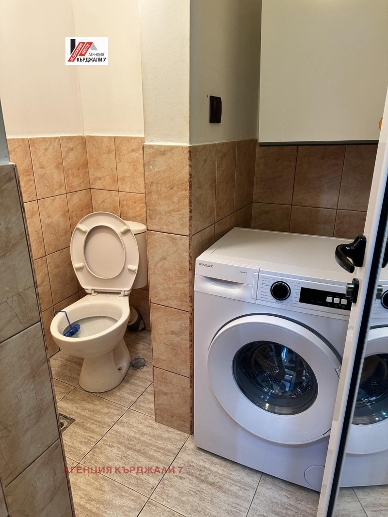 Продава 4-СТАЕН, гр. Кърджали, Възрожденци, снимка 13 - Апартаменти - 53522156