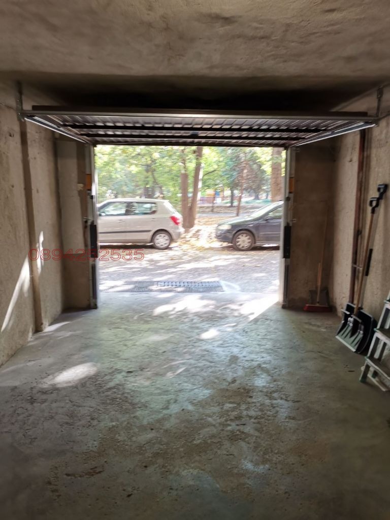 Продава ГАРАЖ, ПАРКОМЯСТО, гр. София, Бъкстон, снимка 2 - Гаражи и паркоместа - 53743332
