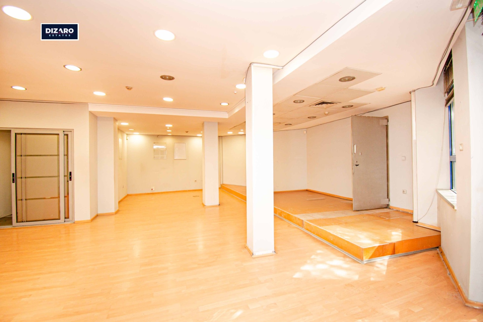 Продава МАГАЗИН, гр. Кюстендил, Център, снимка 7 - Магазини - 54278160