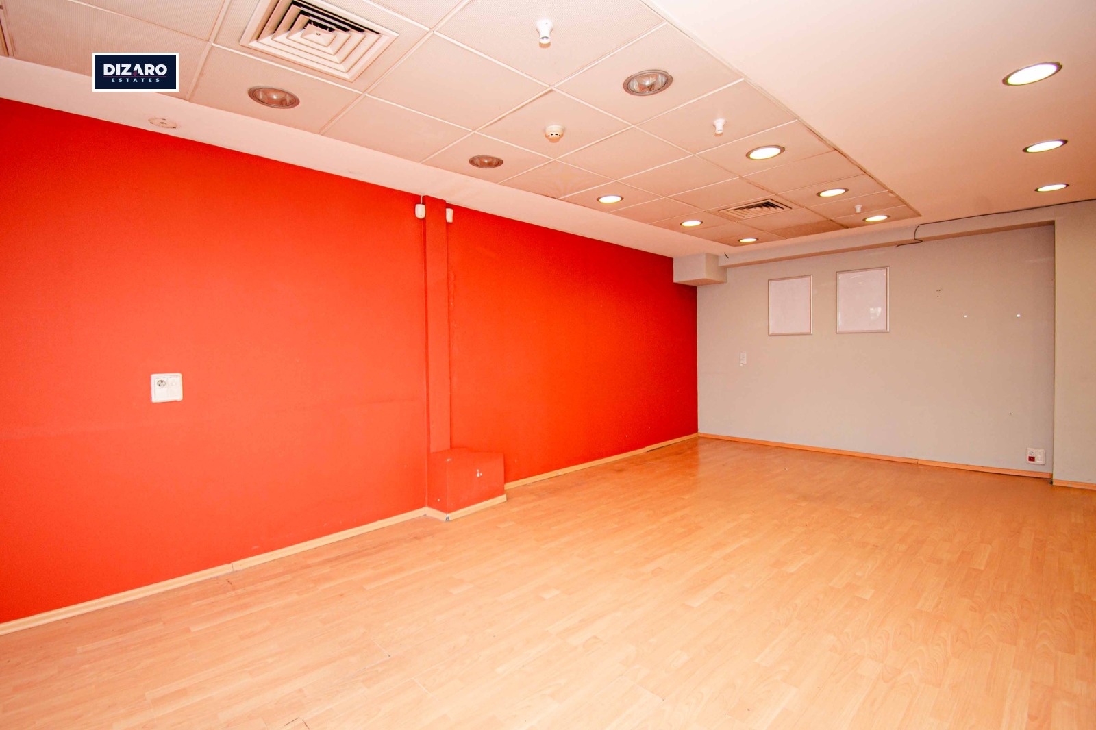 Продава МАГАЗИН, гр. Кюстендил, Център, снимка 5 - Магазини - 54278160