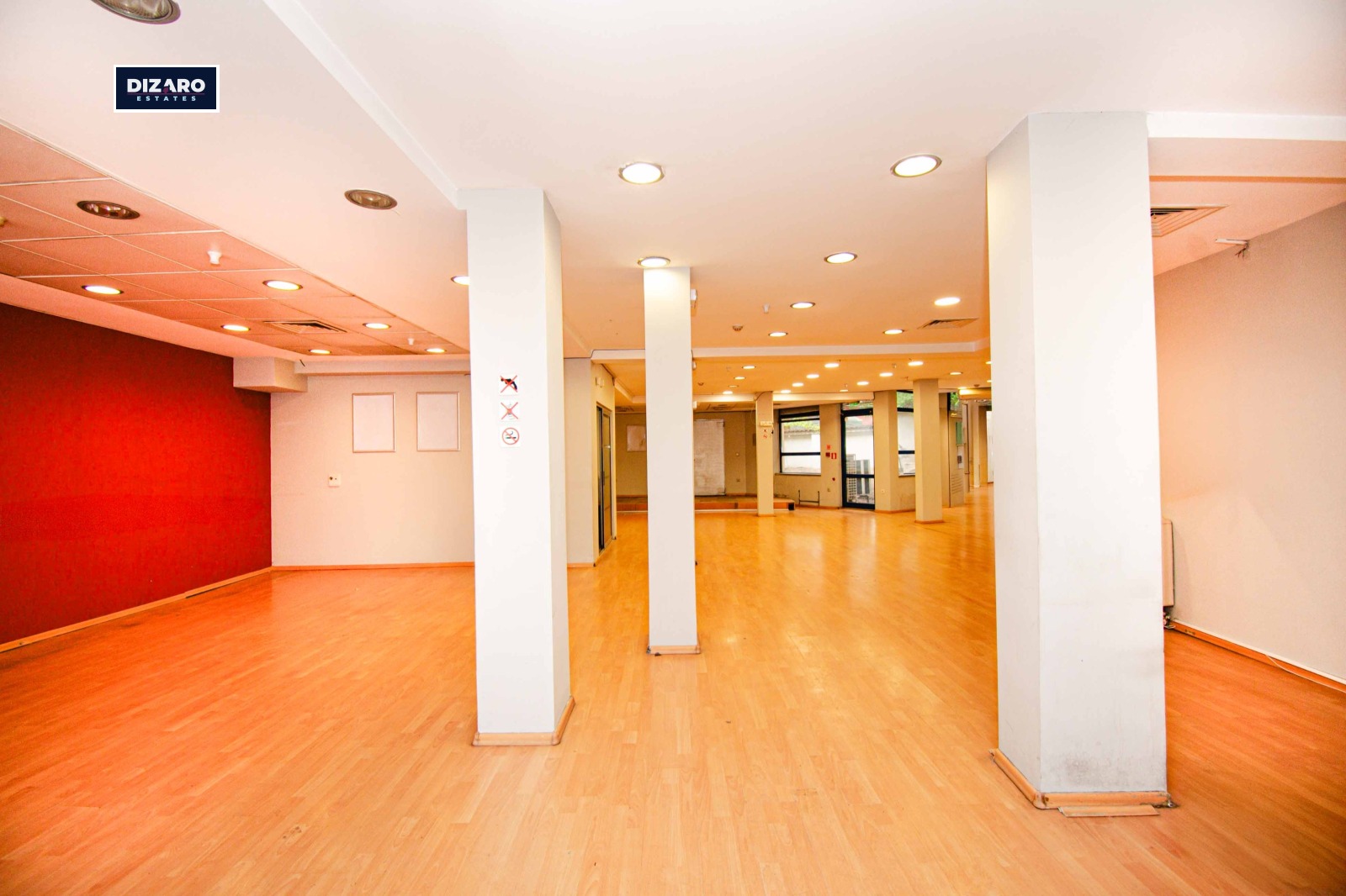 Продава МАГАЗИН, гр. Кюстендил, Център, снимка 4 - Магазини - 54278160