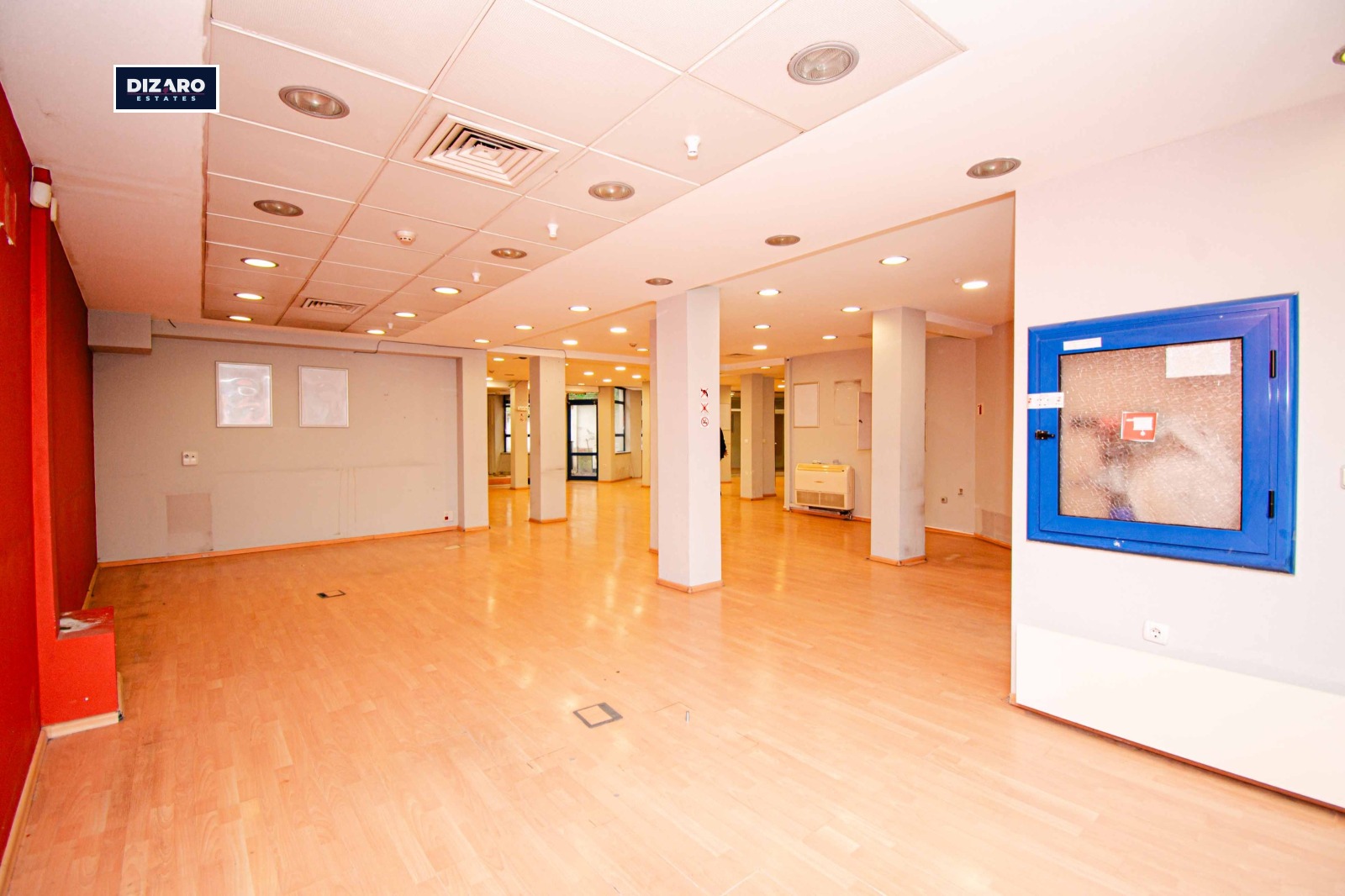 Продава МАГАЗИН, гр. Кюстендил, Център, снимка 2 - Магазини - 54278160