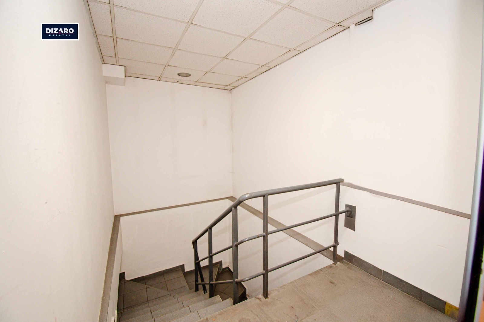 Продава МАГАЗИН, гр. Кюстендил, Център, снимка 13 - Магазини - 54278160