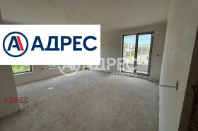2 ložnice Vazraždane 1, Varna