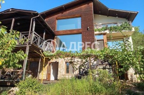 Продава  Къща, с. Осоица