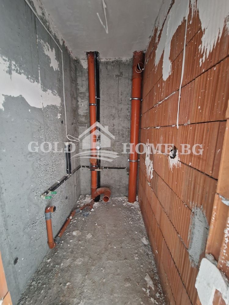 For Sale  2 bedroom Plovdiv , Yuzhen , 103 sq.m | 40945741 - image [8]