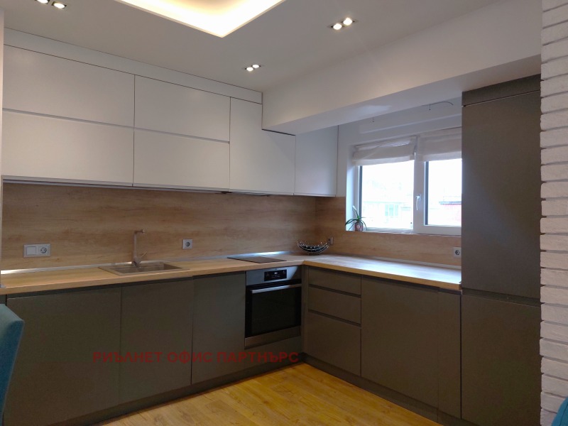 Продава 4-СТАЕН, гр. София, Лозенец, снимка 2 - Апартаменти - 53328085