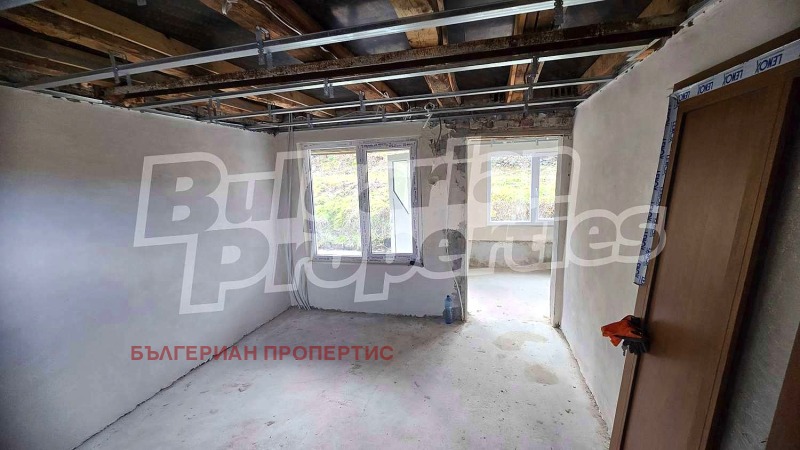 Продава КЪЩА, гр. Дупница, област Кюстендил, снимка 3 - Къщи - 52400974