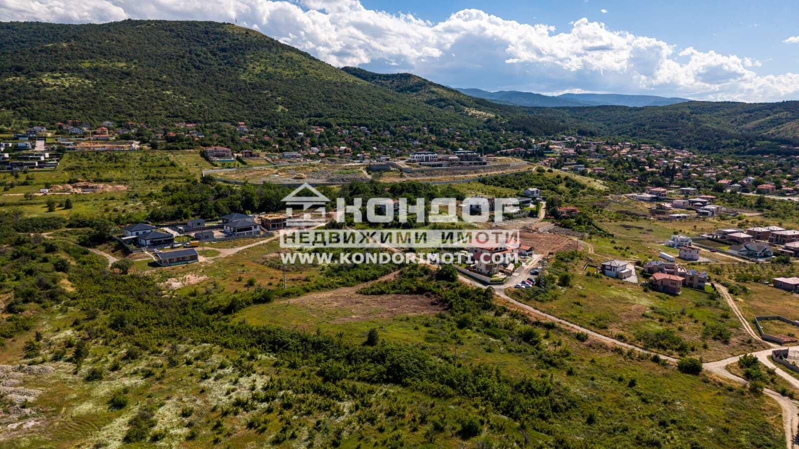 Продава ПАРЦЕЛ, с. Марково, област Пловдив