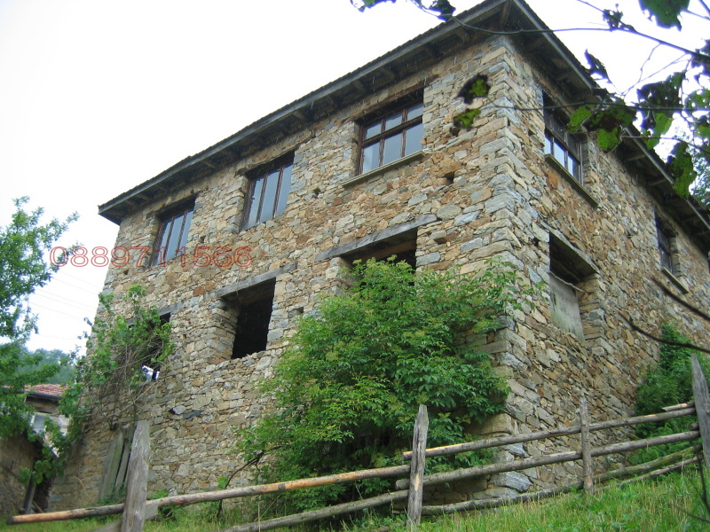 Продава КЪЩА в област Смолян, с. Търън - 280 кв.м / 75 000 € » 146 687.25 лв.