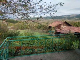 Casa Staro selo, regiunea Pernik 9